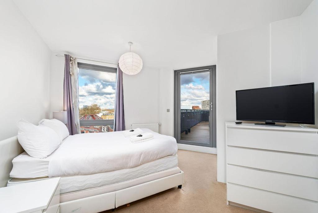 Modern Serviced 3-Bedroom Flat In East Londres Extérieur photo
